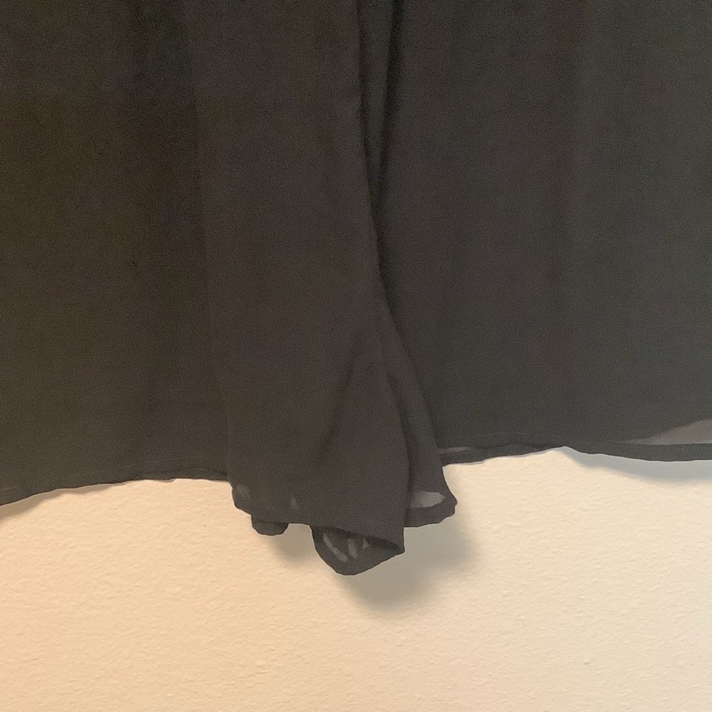Abercrombie & Fitch Black Long Sleeve Romper V-Neck Keyhole Size 6 - Picture 5 of 12